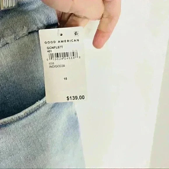 NWT Good American Good Classic Natural Fray Hem Jeans Light Indigo - Picture 6 of 10